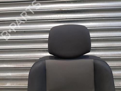 Right front seat VAUXHALL MOVANO Mk II (B) Chassis/Cab (X62) 2.3 CDTI FWD (UV, HV, EV) | BP31663268C16 