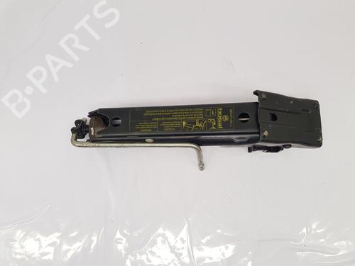 Used Jack Kit Jack Kit VW FOX Hatchback (5Z1, 5Z3, 5Z4) 1.2 (55 hp) 35996331 35996331