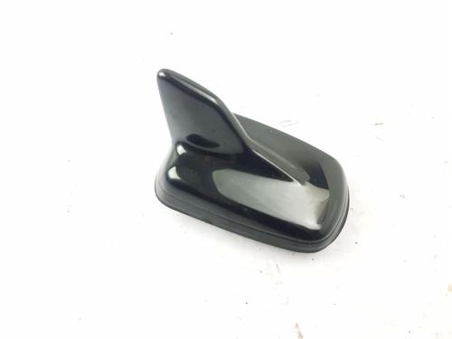 antennabase-audi-a4-b9-8w2-8wc-2015-31819911 main image