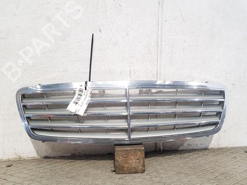 Grille MERCEDES-BENZ C-CLASS (W203) C 220 CDI (203.008) | BP30090845C40