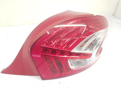 Right taillight PEUGEOT 208 I (CA_, CC_) 1.0 VTi | BP30554733C35