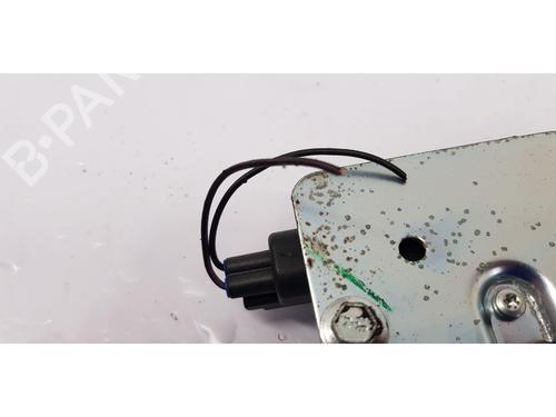 Tailgate lock LAND ROVER DISCOVERY III (L319) 2.7 TD 4x4 | BP26723612C101 