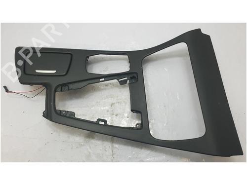 Aschenbecher für BMW 5 (F10) M5 (560 hp) 22657018