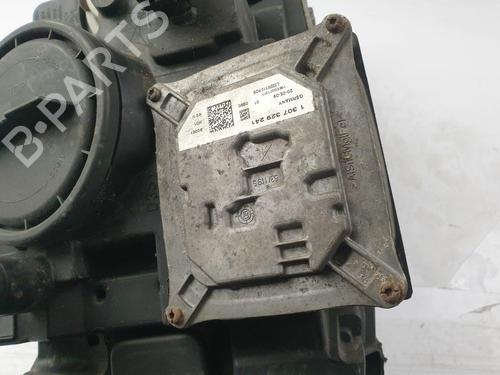 Left headlight LAND ROVER RANGE ROVER III (L322) 3.6 D 4x4 | BP30554611C28 