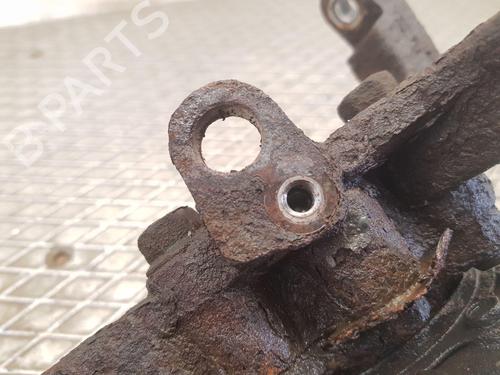 Left front steering knuckle MITSUBISHI L200 / TRITON (KA_T, KB_T) 2.5 DI-D 4WD (KB4T) | BP25853914M25 
