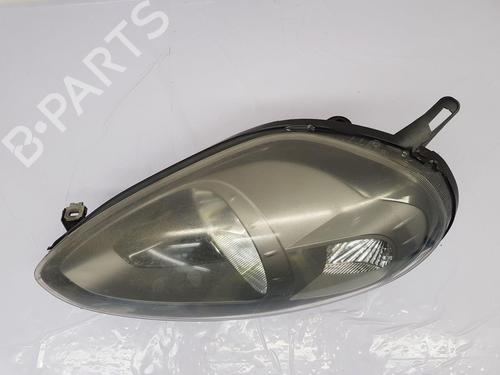 Venstre forlygte Venstre forlygte FIAT PUNTO EVO (199_) 1.4 (199AXB1A) (77 hp) 34708706 34708706