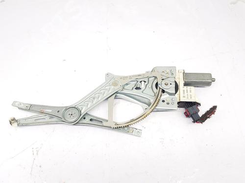 Elevalunas delantero derecho VAUXHALL VECTRA Mk II (C) GTS (Z02) 1.8 (140 hp) 30796169