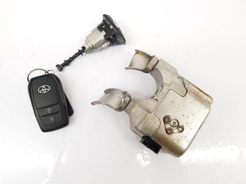 Used Ignition barrel TOYOTA YARIS (_P21_, _PA1_, _PH1_) 1.5 Hybrid (MXPH10, MXPH11) (116 hp) 32097869