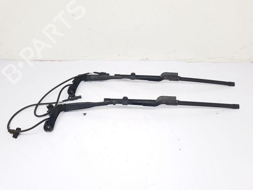 Used Front windshield wiper arm Front windshield wiper arm LAND ROVER DEFENDER Van (L663) [2020-2026] 36562921 36562921