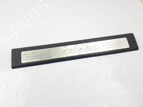 Używane Próg prawy MERCEDES-BENZ M-CLASS (W164) ML 320 CDI 4-matic (164.122) (224 hp) 30796184