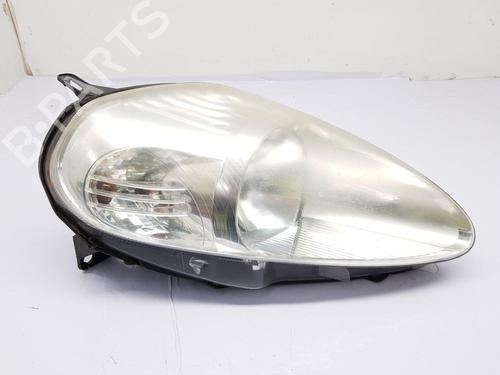 Right headlight FIAT GRANDE PUNTO (199_) 1.4 16V (199BXG1B, 199AXG1B) | BP32252143C29