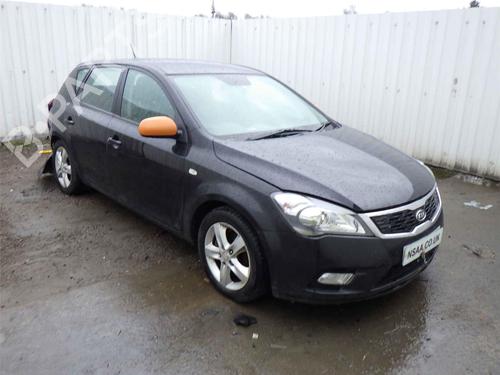 Kotflügel links vorne KIA CEE'D Hatchback (ED) 1.6 CRDi 115 | BP22672401C41 