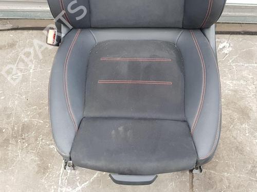 Right front seat MERCEDES-BENZ GLA (H247) GLA 220 d 4-matic (247.715) | BP32846931C16 - Image 30