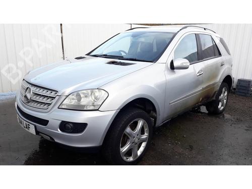 Left front steering knuckle MERCEDES-BENZ M-CLASS (W164) ML 320 CDI 4-matic (164.122) | BP22675899M25 