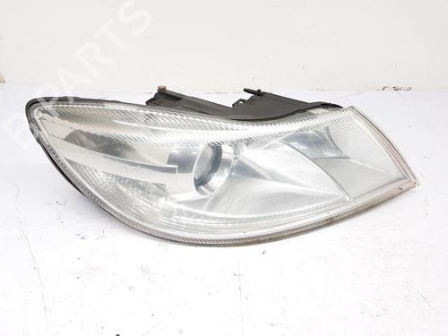 Used Right headlight SKODA OCTAVIA II Combi (1Z5) 1.6 TDI (105 hp) 30603717