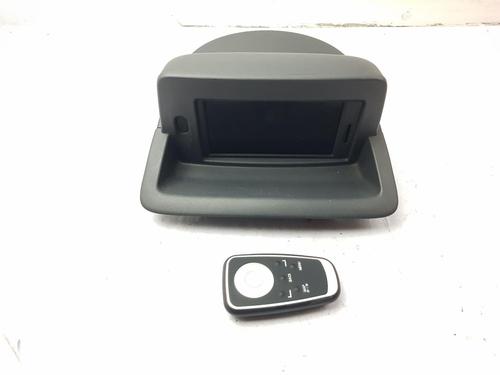 radio-renault-clio-iii-br01-cr01-2005-2006-2007-2008-2009-2010-2011-2012-2013-2014-33853410 main image