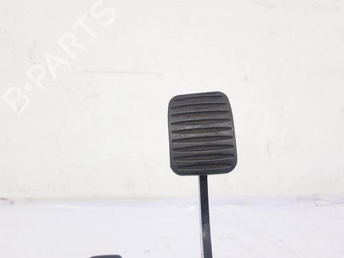 Pedal VAUXHALL CORSA Mk IV (E) (X15) 1.2 | BP30839941I4
