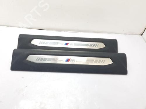Used Right sideskirt BMW 1 (F40) 118 d (150 hp) 26185350