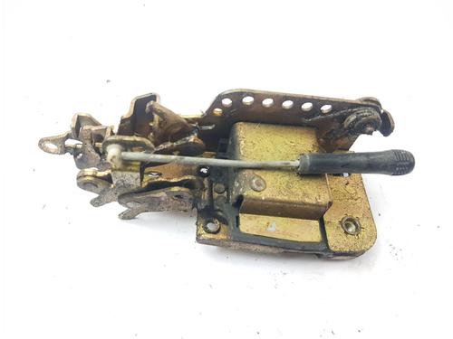 front-right-lock-vw-transporter-t4-van-70a-70h-7da-7dh-1990-1991-1992-1993-1994-1995-1996-1997-1998-1999-2000-2001-2002-2003-32306379 main image