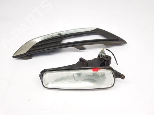 right-front-fog-light-ford-focus-iii-2010-2011-2012-2013-2014-2015-2016-2017-2018-2019-2020-31690966 main image