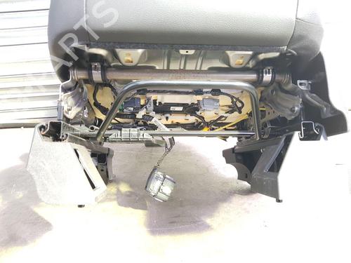 Right front seat FORD KUGA I 2.0 TDCi | BP28684152C16