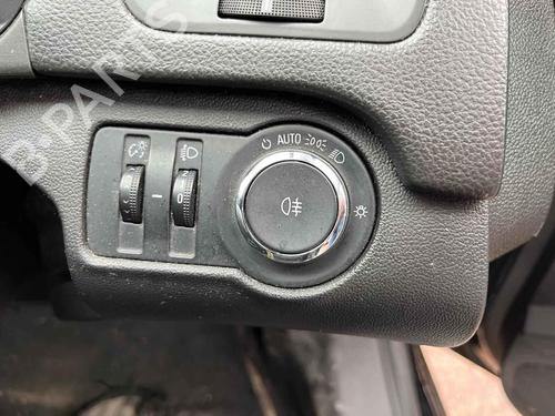 Brukte deler til VAUXHALL INSIGNIA Mk I (A) Hatchback (G09) 2.0 CDTI (68) (130 hp) 2818707