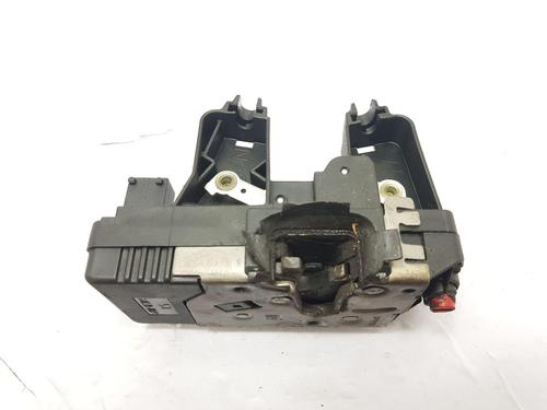 Venstre bagtil lås VAUXHALL VIVARO A Bus (X83) 2.0 CDTI (90 hp) 28413453