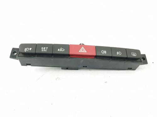 Used Warning switch FIAT DOBLO Cargo (263_) 1.6 D Multijet (263WXD1B, 263WXR1B, 263WXX1B, 263ZXD1B,... (105 hp) 31722895