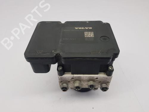 ABS pump VOLVO V40 Hatchback (525) D2 | BP30264438M43