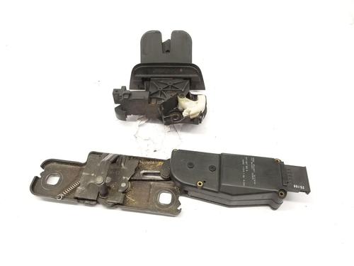 tailgate-lock-audi-q7-4lb-2006-2007-2008-2009-2010-2011-2012-2013-2014-2015-2016-31690869 main image