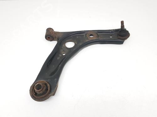 right-front-suspension-arm-toyota-aygo-_b4_-10-kgb40-2014-22680938 main image