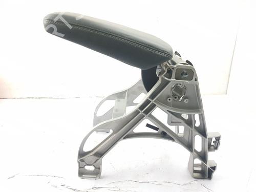 Armrest / Center console AUDI A4 B9 (8W2, 8WC) 2.0 TDI quattro | BP32375152I20