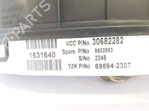 Cockpit VOLVO V70 II (285) 2.4 | BP28710714C47