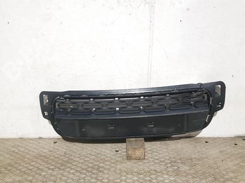 Used Grille CITROËN C3 III (SX) 1.2 PureTech 82 (83 hp) 31603777