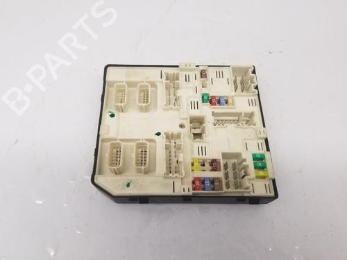 Used Fuse box Fuse box 39206173 39206173