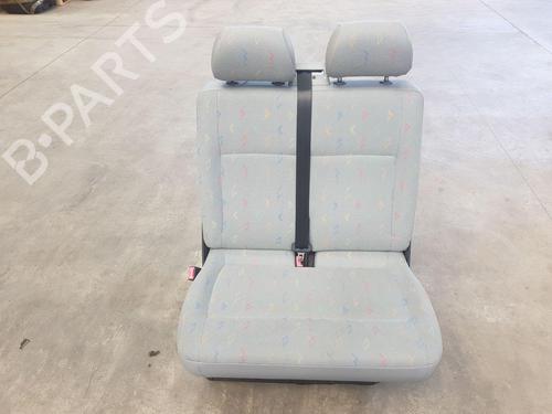Stol venstre foran VW TRANSPORTER T5 Bus (7HB, 7HJ, 7EB, 7EJ) 2.5 TDI (174 hp) 26533409