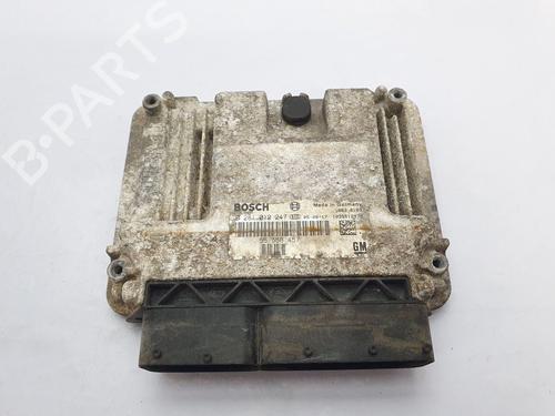 Used Engine control unit (ECU) SAAB 9-3 (YS3F, E79, D79, D75) 1.9 TiD (150 hp) 22660918