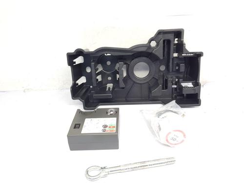 Używane Zestaw narzędzi / podnośnik VAUXHALL CORSA Mk V (F) 1.5 (102 hp) 29927932