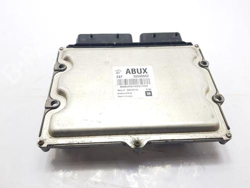 Engine control unit (ECU) VAUXHALL MOKKA / MOKKA X (J13) 1.7 CDTI 4x4 | BP30977000M57 
