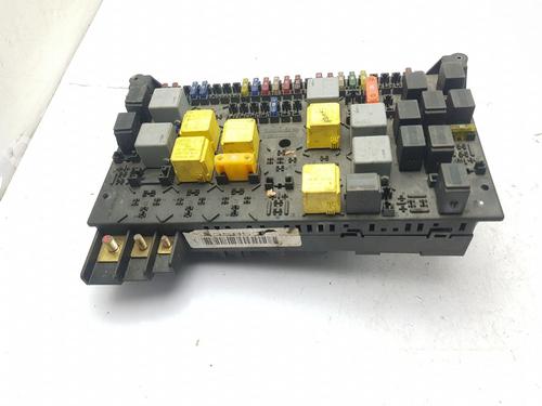 Used Fuse box Fuse box MERCEDES-BENZ M-CLASS (W163) ML 270 CDI (163.113) (163 hp) 33853354 33853354