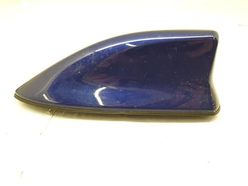 Antenne/Base TOYOTA YARIS (_P21_, _PA1_, _PH1_) 1.5 Hybrid (MXPH10, MXPH11) (116 hp) 32275123