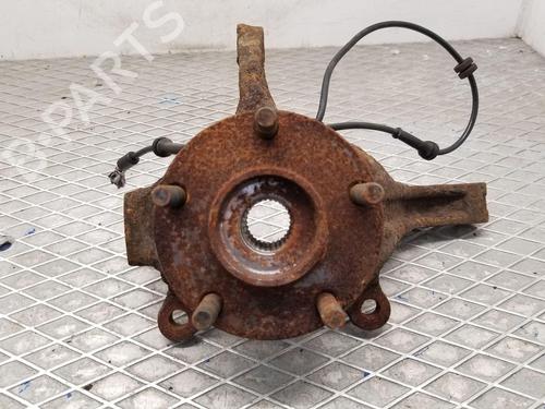 Used Right front steering knuckle NISSAN QASHQAI I (J10, NJ10) [2006-2015]  22206875