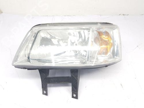 Used Left headlight VW TRANSPORTER T5 Van (7HA, 7HH, 7EA, 7EH) 2.5 TDI (130 hp) 30520640