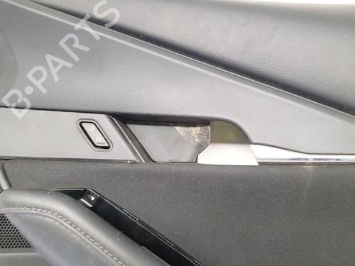 Høyre frontpanel MAZDA CX-30 (DM) SKYACTIV-G M Hybrid | BP32004055C59 