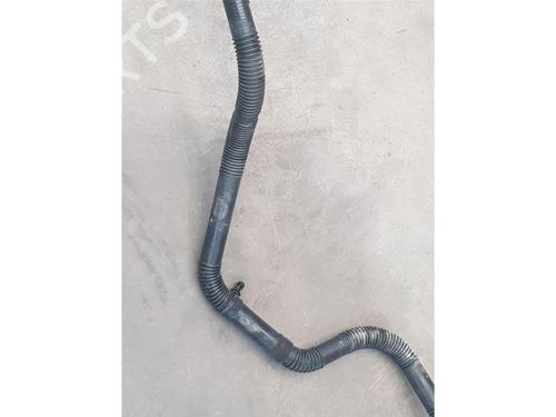 Pipe TESLA MODEL Y (5YJY) EV Performance All-wheel Drive | BP35772028M125 - Image 40