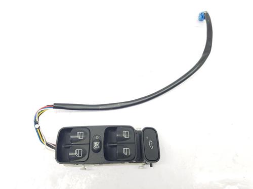Used Right front window switch Right front window switch MERCEDES-BENZ CLK (C209) CLK 220 CDI (209.308) (150 hp) 33056822 33056822