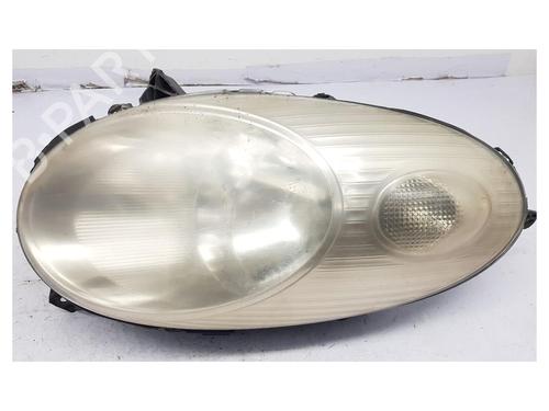 Used Right headlight NISSAN MICRA III (K12) 1.2 16V (80 hp) 23263801