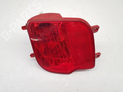 Feu de brouillard arrière PEUGEOT 3008 II SUV (MC_, MR_, MJ_, M4_) 1.5 BlueHDi 130 (131 hp) 32070146