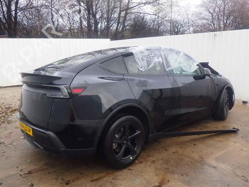 Dashboard TESLA MODEL Y (5YJY)  | BP32870574C46  - Image 16