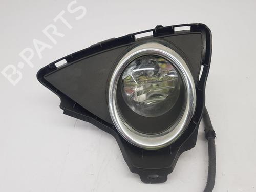 left-front-fog-light-toyota-auris-_e18_-2012-2013-2014-2015-2016-2017-2018-2019-32632267 main image